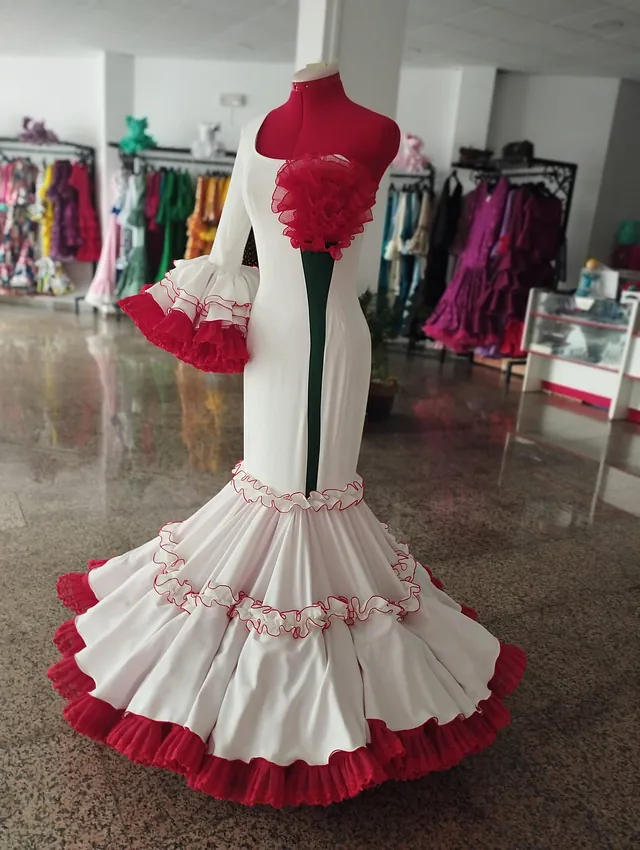 Creaciones Noli vestido de flamenca blanco y rojo