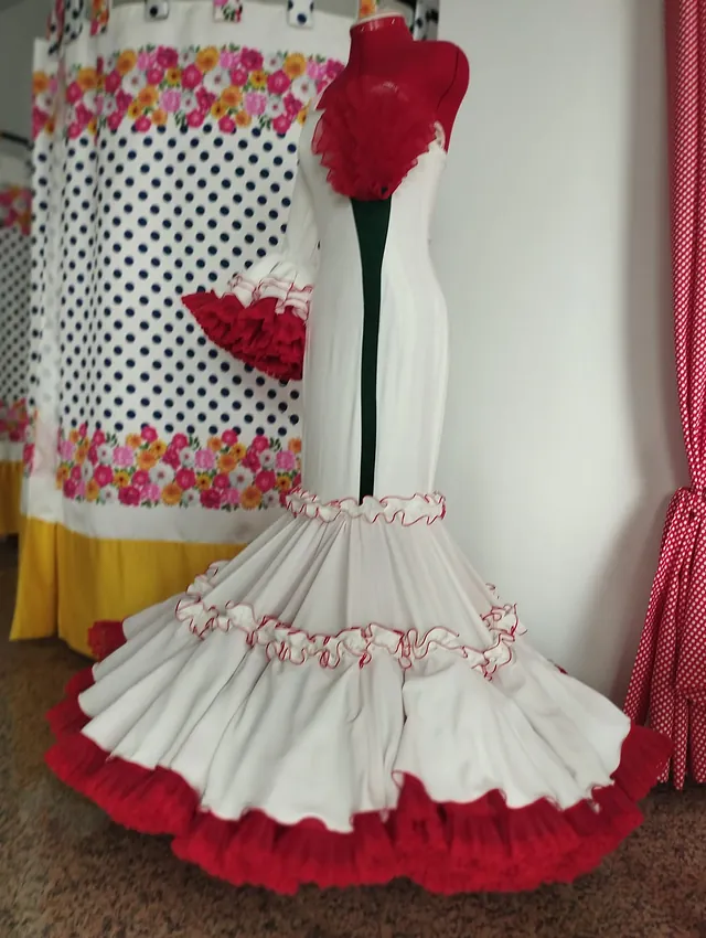 Creaciones Noli traje flamenca 