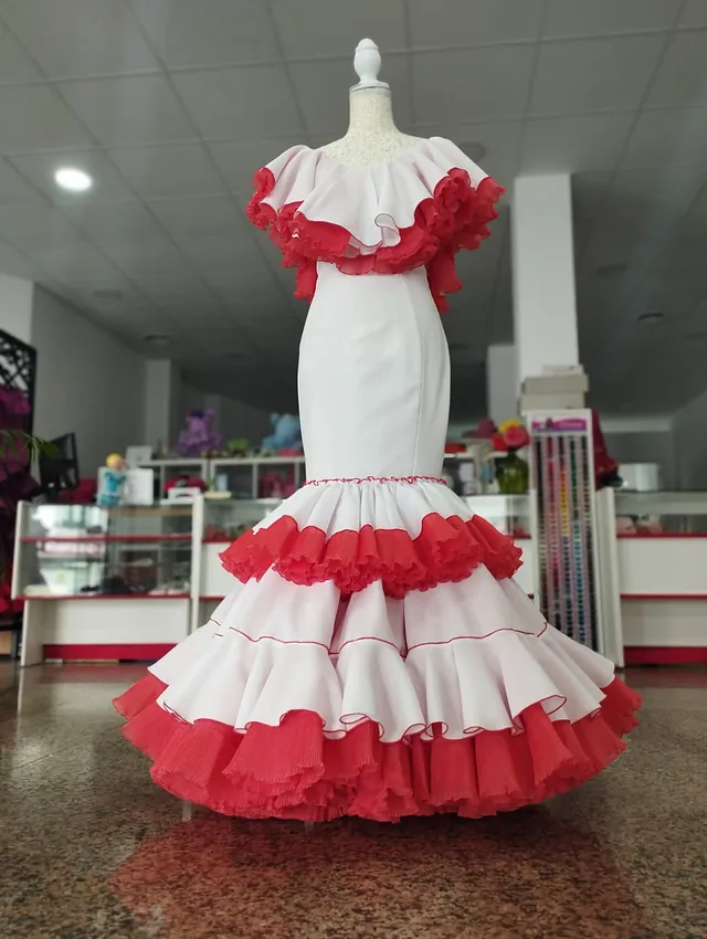 Creaciones Noli vestido de flamenca